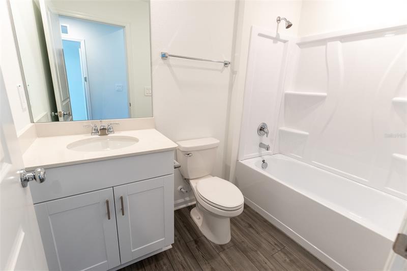 Second full bathroom with tub